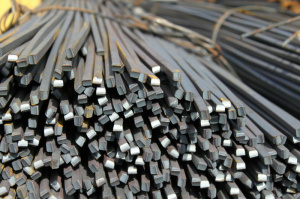 Квадрат стальной